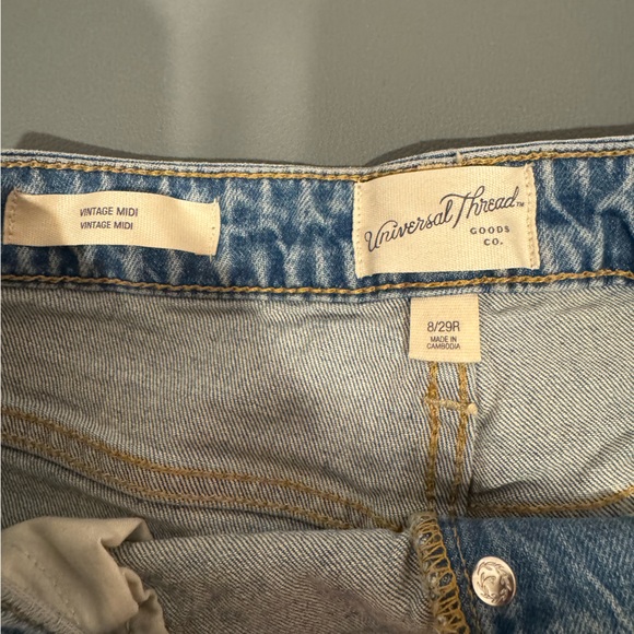 Universal Thread Shorts - Picture 3 of 3